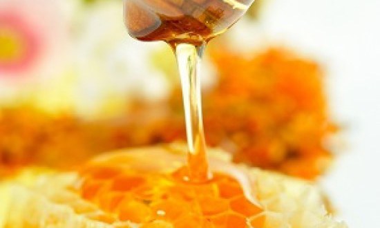 Τα 7 ιατρικά θαύματα του μελιού