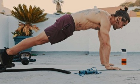 &Eta; ά&sigma;&kappa;&eta;&sigma;&eta; &pi;&omicron;&upsilon; &kappa;&rho;&alpha;&tau;ά &tau;&omicron; &sigma;ώ&mu;&alpha; &nu;έ&omicron;
