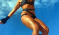 H &Epsilon;&lambda;&lambda;&eta;&nu;ί&delta;&alpha; &gamma;&upsilon;&mu;&nu;ά&sigma;&tau;&rho;&iota;&alpha; &pi;&omicron;&upsilon; &pi;ό&zeta;&alpha;&rho;&epsilon; &mu;&epsilon; &mu;&alpha;&gamma;&iota;ό &sigma;&tau;&iota;&sigmaf; &gamma;&rho;&alpha;&mu;&mu;έ&sigmaf; &tau;&omicron;&upsilon; &tau;&rho;έ&nu;&omicron;&upsilon;! (photos)