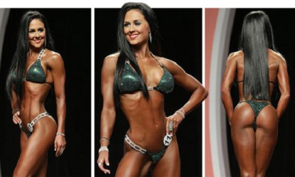 Ashley Kaltwasser: H &delta;ί&alpha;&iota;&tau;&alpha; &tau;&eta;&sigmaf; &tau;&rho;&omicron;&mu;&epsilon;&rho;ή&sigmaf; &Mu;iss Bikini Olympia &pi;&omicron;&upsilon; &tau;&eta;&nu; έ&kappa;&alpha;&nu;&epsilon; &pi;&rho;&omega;&tau;&alpha;&theta;&lambda;ή&tau;&rho;&iota;&alpha;!