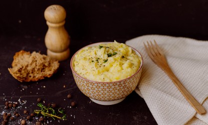 &Omicron; &pi;&omicron;&upsilon;&rho;έ&sigmaf; &pi;&alpha;&tau;ά&tau;&alpha;&sigmaf;&hellip; &delta;ί&nu;&epsilon;&iota; &phi;&tau;&epsilon;&rho;ά!