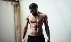 &Tau;&iota; &epsilon;ί&nu;&alpha;&iota; &eta; &sigma;&alpha;&nu;ί&delta;&alpha; &laquo;&rho;ί&xi;&epsilon;-&pi;&iota;ά&sigma;&epsilon;&raquo;;