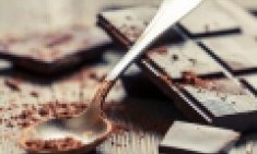 &Pi;ώ&sigmaf; &eta; &mu;&alpha;ύ&rho;&eta; &sigma;&omicron;&kappa;&omicron;&lambda;ά&tau;&alpha; &beta;&omicron;&eta;&theta;ά &sigma;&tau;&eta;&nu; &alpha;&pi;ώ&lambda;&epsilon;&iota;&alpha; &beta;ά&rho;&omicron;&upsilon;&sigmaf;