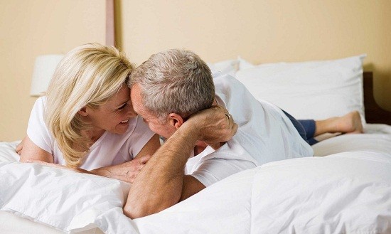 6 τρόποι για καλύτερο σεξ μετά τα 50