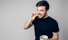 &Omicron; &alpha;&phi;&rho;&omicron;&delta;&iota;&sigma;&iota;&alpha;&kappa;ό&sigmaf; &kappa;&alpha;&rho;&pi;ό&sigmaf; &pi;&omicron;&upsilon; &delta;&upsilon;&nu;&alpha;&mu;ώ&nu;&epsilon;&iota; &tau;&omicron; &sigma;&pi;έ&rho;&mu;&alpha; &kappa;&alpha;&iota; &tau;&eta;&nu; &kappa;&alpha;&rho;&delta;&iota;ά