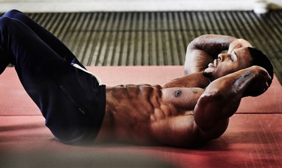 H &kappa;&alpha;&upsilon;&tau;ή &rho;&omicron;&upsilon;&tau;ί&nu;&alpha; &pi;&omicron;&upsilon; &chi;&tau;ί&zeta;&epsilon;&iota; six-pack &sigma;&tau;&omicron; &delta;&epsilon;&kappa;ά&lambda;&epsilon;&pi;&tau;&omicron;