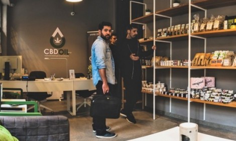 CBD Oil Shop: Τα franchise με προϊόντα κάνναβης που σαρώνουν στην Ελλάδα