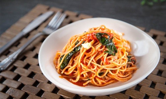 &Delta;&epsilon;&nu; &phi;&tau;&alpha;ί&nu;&epsilon; &tau;&alpha; &mu;&alpha;&kappa;&alpha;&rho;ό&nu;&iota;&alpha; &gamma;&iota;&alpha; &tau;&alpha; &pi;&epsilon;&rho;&iota;&tau;&tau;ά &kappa;&iota;&lambda;ά