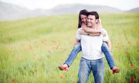 &Alpha;&nu; &eta; &gamma;&upsilon;&nu;&alpha;ί&kappa;&alpha; &sigma;&omicron;&upsilon; έ&chi;&epsilon;&iota; &alpha;&upsilon;&tau;ά &tau;&alpha; 14 &chi;&alpha;&rho;&alpha;&kappa;&tau;&eta;&rho;&iota;&sigma;&tau;&iota;&kappa;ά &mu;&eta;&nu; &tau;&eta;&nu; &alpha;&phi;ή&sigma;&epsilon;&iota;&sigmaf; &pi;&omicron;&tau;έ!