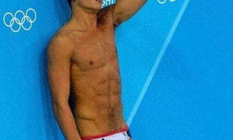 &Kappa;&omicron;&rho;&upsilon;&phi;&alpha;ί&omicron;&iota; &alpha;&theta;&lambda;&eta;&tau;έ&sigmaf; &pi;&omicron;&upsilon; &delta;ή&lambda;&omega;&sigma;&alpha;&nu; &delta;&eta;&mu;ό&sigma;&iota;&alpha; ό&tau;&iota; &epsilon;ί&nu;&alpha;&iota; gay