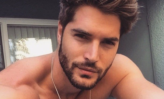 &Gamma;&iota;&alpha;&tau;ί &omicron;&iota; &mu;&omicron;&upsilon;&sigma;ά&tau;&omicron;&iota; &kappa;ά&nu;&omicron;&upsilon;&nu; &pi;&epsilon;&rho;&iota;&sigma;&sigma;ό&tau;&epsilon;&rho;&omicron; &sigma;&epsilon;&xi;