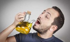 &Pi;ώ&sigmaf; &tau;&omicron; &epsilon;&lambda;&alpha;&iota;ό&lambda;&alpha;&delta;&omicron; &theta;&alpha; &alpha;&nu;&alpha;&beta;&alpha;&theta;&mu;ί&sigma;&epsilon;&iota; &tau;&eta;&nu; &epsilon;&rho;&omega;&tau;&iota;&kappa;ή &sigma;&omicron;&upsilon; &zeta;&omega;ή