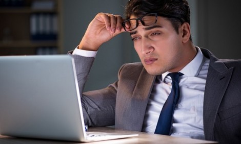 Πόσες ώρες εργασίας την εβδομάδα «αρρωσταίνουν» την καρδιά;