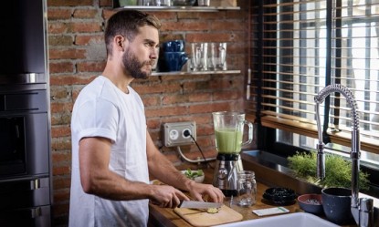 &Tau;&iota; ώ&rho;&alpha; &pi;&rho;έ&pi;&epsilon;&iota; &nu;&alpha; &tau;&rho;&omega;&sigmaf; &pi;&rho;&omega;&iota;&nu;ό &kappa;&alpha;&iota; &beta;&rho;&alpha;&delta;&iota;&nu;ό &gamma;&iota;&alpha; &nu;&alpha; &chi;ά&sigma;&epsilon;&iota;&sigmaf; &lambda;ί&pi;&omicron;&sigmaf;;