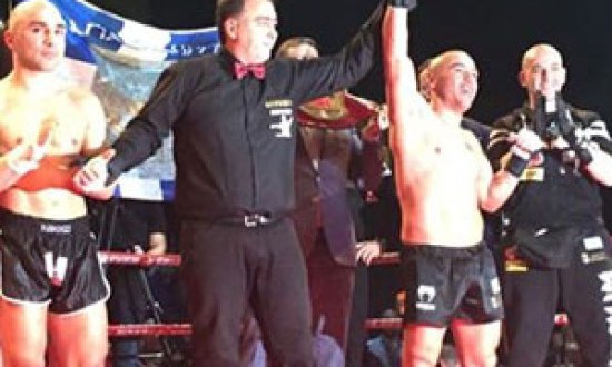 Κάτοχος Παγκόσμιου τίτλου Superkombat o Μιχάλης Ζαμπίδης μετά από νίκη επί του Tούρκου Harun Kina!