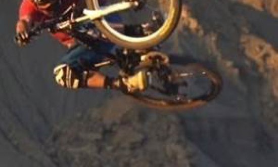 Freeride Mountain Bike Stunts 