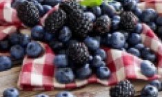 &Tau;&alpha; &phi;&theta;&iota;&nu;&omicron;&pi;&omega;&rho;&iota;&nu;ά &laquo;super-foods&raquo;