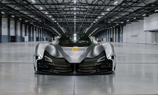 Chaos, &tau;&omicron; &epsilon;&lambda;&lambda;&eta;&nu;&iota;&kappa;ό supercar &tau;&omega;&nu; 12,5 &epsilon;&kappa;&alpha;&tau;. &epsilon;&upsilon;&rho;ώ