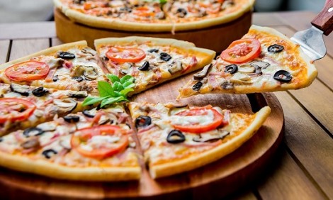 5 tips για να παραγγείλετε μια πιο υγιεινή pizza
