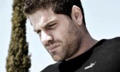 EY&Theta;&Upsilon;&Mu;&Eta;&Sigma; &Kappa;&Alpha;&Mu;&Pi;&Alpha;&Nu;&Epsilon;&Lambda;&Eta;&Sigma;: O personal &tau;&omega;&nu; celebrities &alpha;&pi;ό &tau;&eta;&nu; &Kappa;ύ&pi;&rho;&omicron; &sigma;&tau;&omicron; iFitnessbook