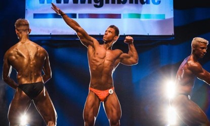 &Omicron; Έ&lambda;&lambda;&eta;&nu;&alpha;&sigmaf; bodybuilder &pi;&omicron;&upsilon; &tau;&rho;έ&lambda;&alpha;&nu;&epsilon; &tau;&omicron;&upsilon;&sigmaf; &Gamma;&epsilon;&rho;&mu;&alpha;&nu;&omicron;ύ&sigmaf; &mu;&epsilon; &tau;&omicron; &pi;&omicron;&zeta;ά&rho;&iota;&sigma;&mu;&alpha; &tau;&omicron;&upsilon; &laquo;&Lambda;&epsilon;&omega;&nu;ί&delta;&alpha;&raquo;!