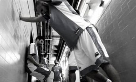 &Tau;&alpha; &alpha;&pi;&omicron;&delta;&upsilon;&tau;ή&rho;&iota;&alpha; &epsilon;ί&nu;&alpha;&iota; &tau;&omicron; &tau;&epsilon;&lambda;&epsilon;&upsilon;&tau;&alpha;ί&omicron; &alpha;&nu;&delta;&rho;&iota;&kappa;ό ά&beta;&alpha;&tau;&omicron;