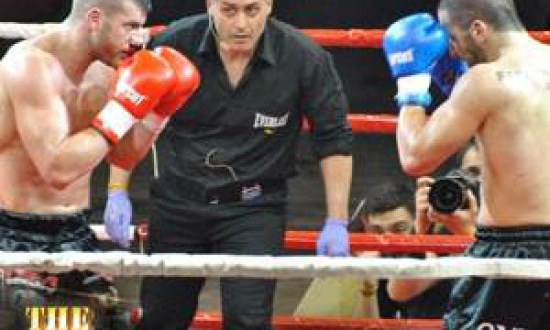 THE BATTLE IV: Ο Χατζηχρόνογλου επικράτησε του Νικολαϊδη στη ρεβάνς για τη ζώνη!