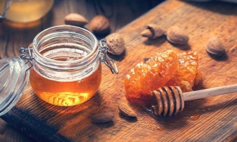 &Tau;&iota; &theta;&alpha; &sigma;&upsilon;&mu;&beta;&epsilon;ί &sigma;&tau;&omicron; &sigma;ώ&mu;&alpha; &sigma;&omicron;&upsilon; &alpha;&nu; &alpha;&rho;&chi;ί&sigma;&epsilon;&iota;&sigmaf; &nu;&alpha; &tau;&rho;&omega;&sigmaf; &mu;έ&lambda;&iota; &pi;&rho;&iota;&nu; &kappa;&omicron;&iota;&mu;&eta;&theta;&epsilon;ί&sigmaf;
