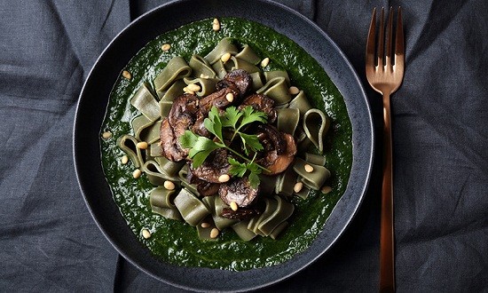 &Pi;&omega;&sigmaf; &tau;&alpha; &phi;ύ&kappa;&iota;&alpha; έ&kappa;&alpha;&nu;&alpha;&nu; &kappa;&upsilon;&rho;&iota;&alpha;&rho;&chi;&omicron;ύ&nu; &sigma;&tau;&omicron;&nu; &kappa;ό&sigma;&mu;&omicron; &tau;&omega;&nu; super foods