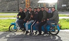 &Omicron;&lambda;&lambda;&alpha;&nu;&delta;ί&alpha; Vs &Epsilon;&lambda;&lambda;ά&delta;&alpha;: &Pi;&omicron;&iota;&omicron;&iota; έ&phi;&tau;&iota;&alpha;&xi;&alpha;&nu; &tau;&omicron; &mu;&epsilon;&gamma;&alpha;&lambda;ύ&tau;&epsilon;&rho;&omicron; &delta;ί&kappa;&upsilon;&kappa;&lambda;&omicron;;