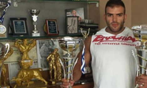 &Sigma;&upsilon;&nu;&epsilon;&nu;&tau;&epsilon;&upsilon;&xi;ή: &Pi;&alpha;&nu;&tau;&epsilon;&lambda;ή&sigmaf; &Sigma;&tau;&alpha;&upsilon;&rho;&omicron;&upsilon;&lambda;ά&kappa;&eta;&sigmaf; &mu;&epsilon;&tau;ά &tau;&eta; &delta;&iota;&pi;&lambda;ή &nu;ί&kappa;&eta; &tau;&omicron;&upsilon; &sigma;&tau;&omicron; &Mu;r. &Kappa;&rho;ή&tau;&eta; &kappa;&alpha;&iota; &pi;&rho;&iota;&nu; &tau;&omicron; Mr. Hellas &mu;&iota;&lambda;ά&epsilon;&iota; &sigma;&tau;&omicron; iFitnessbook