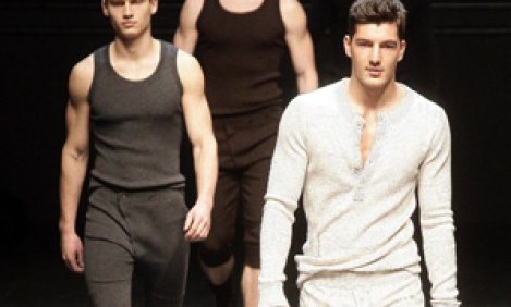 &Alpha;&nu;&delta;&rho;&iota;&kappa;ή &mu;ό&delta;&alpha;: 5 &sigma;&upsilon;&nu;&delta;&upsilon;&alpha;&sigma;&mu;&omicron;ί &gamma;&iota;&alpha; &nu;&alpha; &epsilon;ί&sigma;&alpha;&iota; &kappa;&omicron;&mu;&psi;ό&sigmaf; &kappa;&alpha;&iota; &sigma;&tau;&upsilon;&lambda;ά&tau;&omicron;&sigmaf;