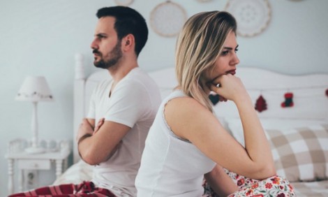 &Pi;ό&sigma;&omicron; &kappa;&alpha;&iota;&rho;ό &alpha;&nu;&tau;έ&chi;&omicron;&upsilon;&nu; &omicron;&iota; &gamma;&upsilon;&nu;&alpha;ί&kappa;&epsilon;&sigmaf; &chi;&omega;&rho;ί&sigmaf; &sigma;&epsilon;&xi;;