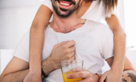 Ειδικός προτείνει ένα χυμό που λέει πως λειτουργεί ως φυσικό Viagra