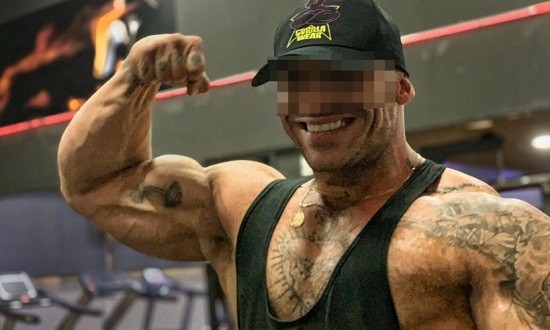 &Gamma;&nu;&omega;&sigma;&tau;ό&sigmaf; bodybuilder &omicron; &alpha;&sigma;&tau;&upsilon;&nu;&omicron;&mu;&iota;&kappa;ό&sigmaf; &pi;&omicron;&upsilon; &delta;&iota;&alpha;&kappa;&iota;&nu;&omicron;ύ&sigma;&epsilon; &nu;&alpha;&rho;&kappa;&omega;&tau;&iota;&kappa;ά
