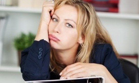 6 εύκολες ασκήσεις stretching για το γραφείο