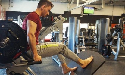 Έ&mu;&epsilon;&iota;&nu;&epsilon; &xi;&upsilon;&pi;ό&lambda;&upsilon;&tau;&omicron;&sigmaf; &sigma;&tau;&omicron; &gamma;&upsilon;&mu;&nu;&alpha;&sigma;&tau;ή&rho;&iota;&omicron; &kappa;&alpha;&iota; έ&pi;&alpha;&theta;&epsilon; &alpha;&upsilon;&tau;ό! (photos)