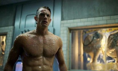 &Kappa;ά&nu;' &tau;&omicron; ό&pi;&omega;&sigmaf; &omicron; Joel Kinnaman: Ά&lambda;&lambda;&alpha;&xi;&epsilon; &sigma;ώ&mu;&alpha; &sigma;&epsilon; 6 &mu;ή&nu;&epsilon;&sigmaf;!