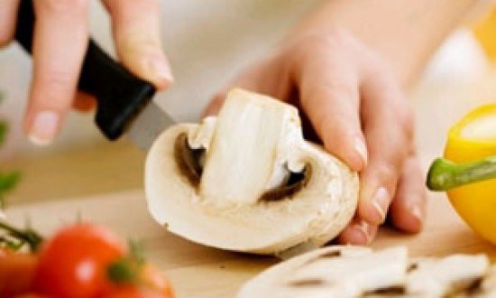 Tα φρούτα και τα λαχανικά που έχουν τα περισσότερα φυτοφάρμακα